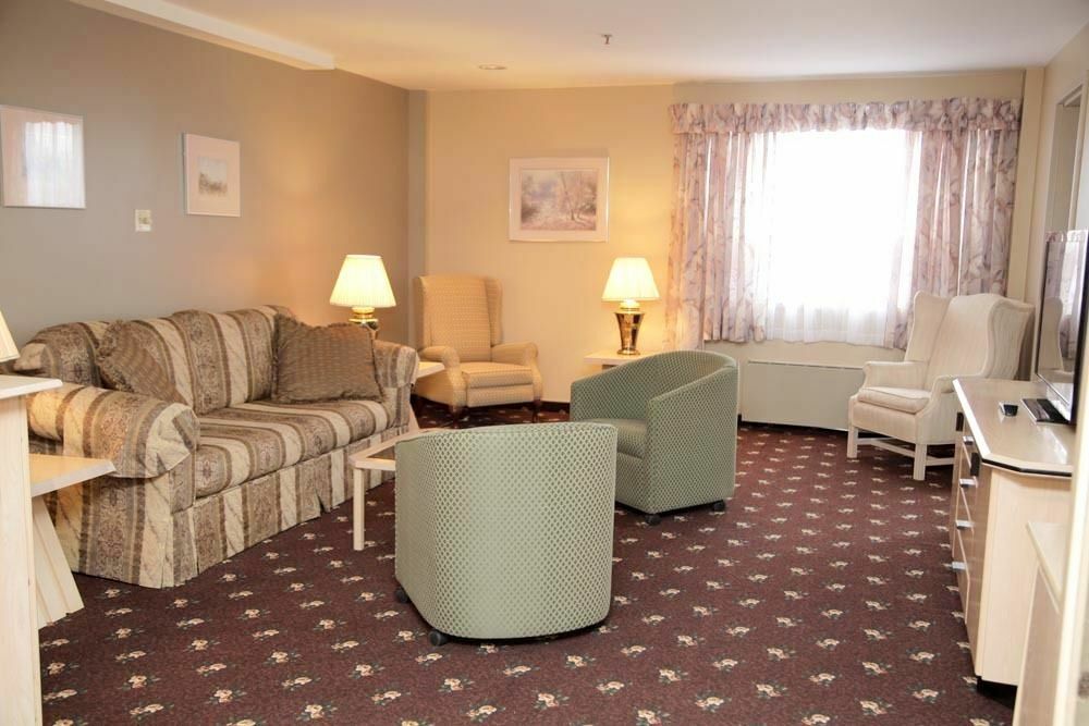 Sinbads Hotel & Suites Gander Ngoại thất bức ảnh